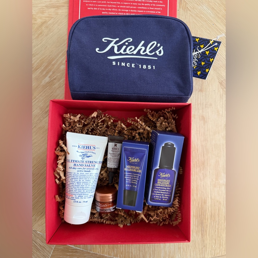 Kiel’s Healthy Skin essential gift set